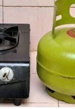 Kelangkaan Gas Elpiji 3 Kg, Ibu Rumah Tangga di Panyula Mengeluh