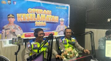 Ops Keselamatan, Satlantas Polres Bone Edukasi Warga Melalui Dialog Interaktif Di Radio