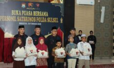 Satuan Brimob Polda Sulsel Bagikan 1.000 Paket Ramadan untuk Anak Yatim