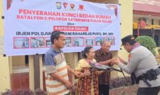 Membungkuk Penuh Hormat, Cium Tangan Penuh Makna: Potret Ketulusan Kapolda Sulsel dalam Semangat Sipakatau, Sipakalebbi, Sipakainge