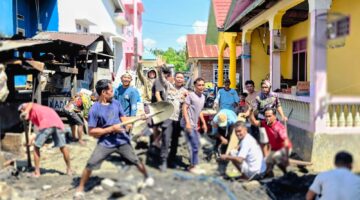 Dengan sangat antusias warga kelurahan panyula beserta dengan Lurah,Babin kantibmas dan Babinsa kerja sama dalam melaksanakan kerja bakti di salah satu lingkungan