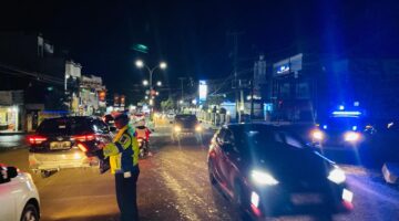 Satlantas Polres Bone Gelar Blue Light Patrol