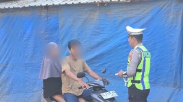 Satlantas Polres Bone Gencar Tegur Pelanggar Lalin, Wujudkan Lalu Lintas Aman dan Tertib