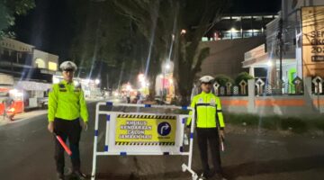 Satlantas Polres Bone Laksanakan Pam Pemberangkatan Jemaah Haji