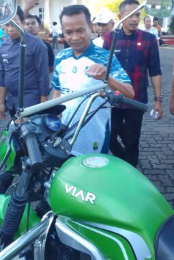 Bupati Bone Sidak ‘Armada Tempur’ Sampah, Ada Motor Sampah Kedapatan Angkut Semen