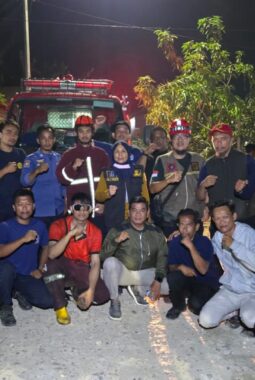 Damkarmat Bone Tangani 9 Kejadian Kebakaran dalam Sehari, dari Lahan hingga Rumah Warga