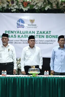 Wabup Bone Hadiri Penyaluran Zakat BAZNAS, Total Bantuan Januari-Oktober Capai Rp302,6 Juta